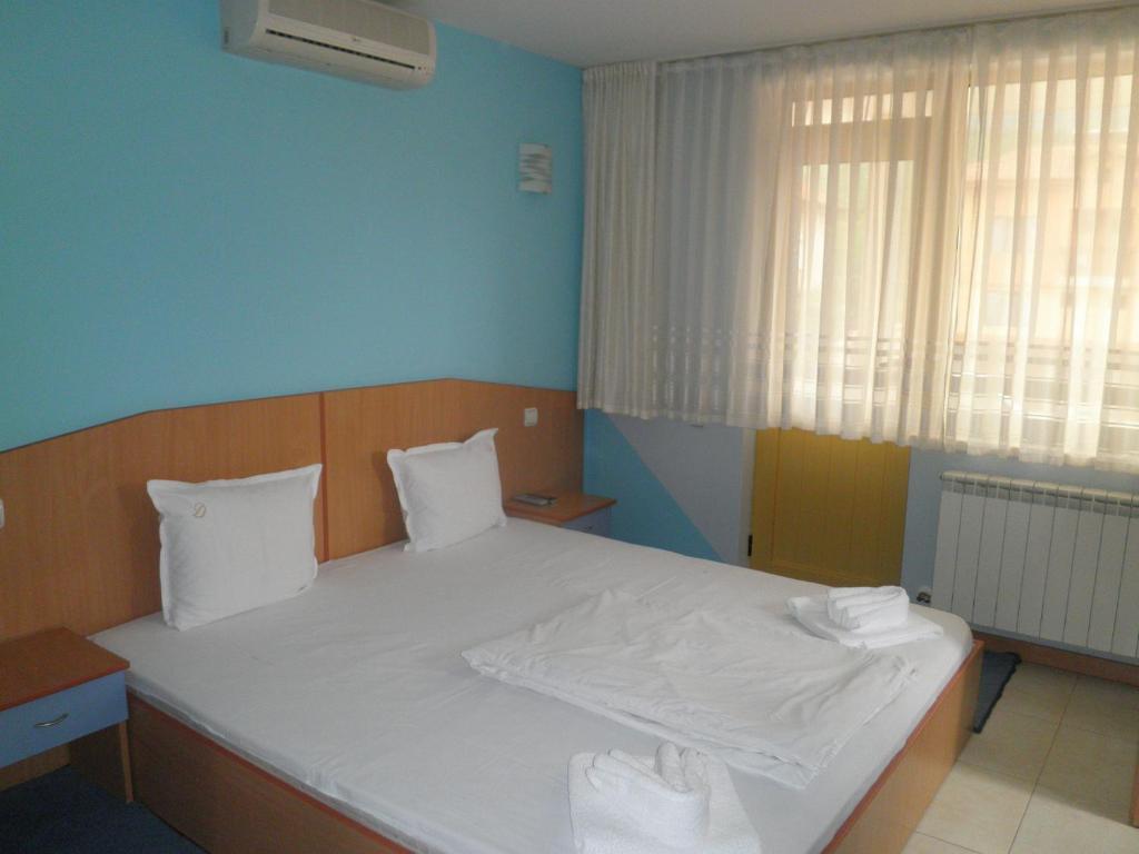 Complex Diana Otel Cherven  Oda fotoğraf