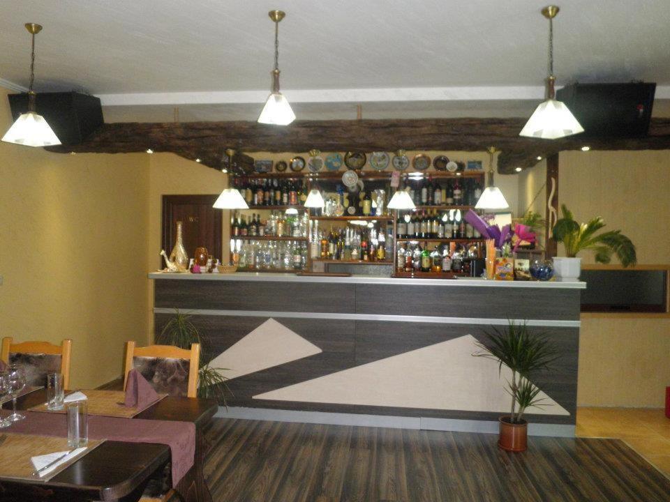 Complex Diana Otel Cherven  Dış mekan fotoğraf