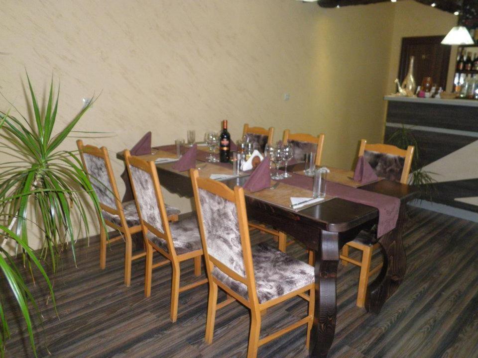 Complex Diana Otel Cherven  Dış mekan fotoğraf